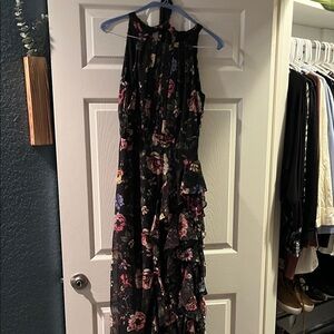 Chic Floral Black Maxi Dress